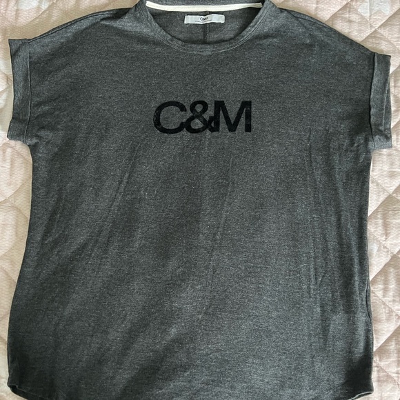 Camilla and Marc huntingon tee - Picture 2 of 2